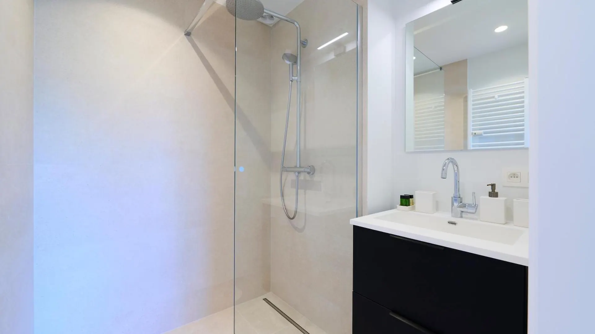 The Nations Bois De La Cambre Flats Apartment Brussels Belgium